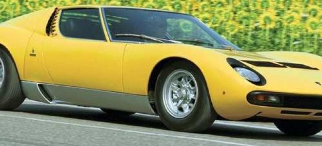 Шок: владелец lamborghini жарит яичницу на двигателе