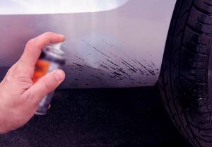 Как отмыть битумные пятна с автомобиля?