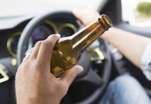 Разрешено ли пить безалкогольное пиво за рулем?