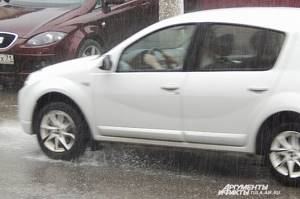 Важные советы автомобилистам при езде в дождь