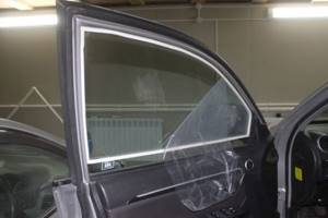 Что сделать, чтобы окна в салоне авто не запотевали