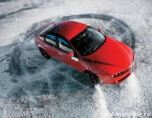 Как сделать, чтобы машину не заносило на снегу?