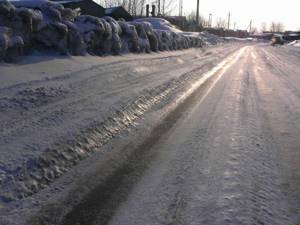 Опасность снега и льда для автомобиля