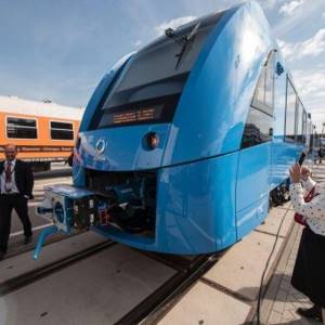 В ФРГ тестируют новый поезд на водородном топливе