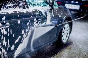 Как мыть автомобиль зимой: основные правила