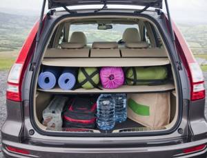 Как безопасно перевозить вещи в багажнике?