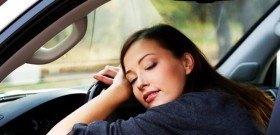 Эксперты нашли причину того, почему нам за рулем так часто хочется спать